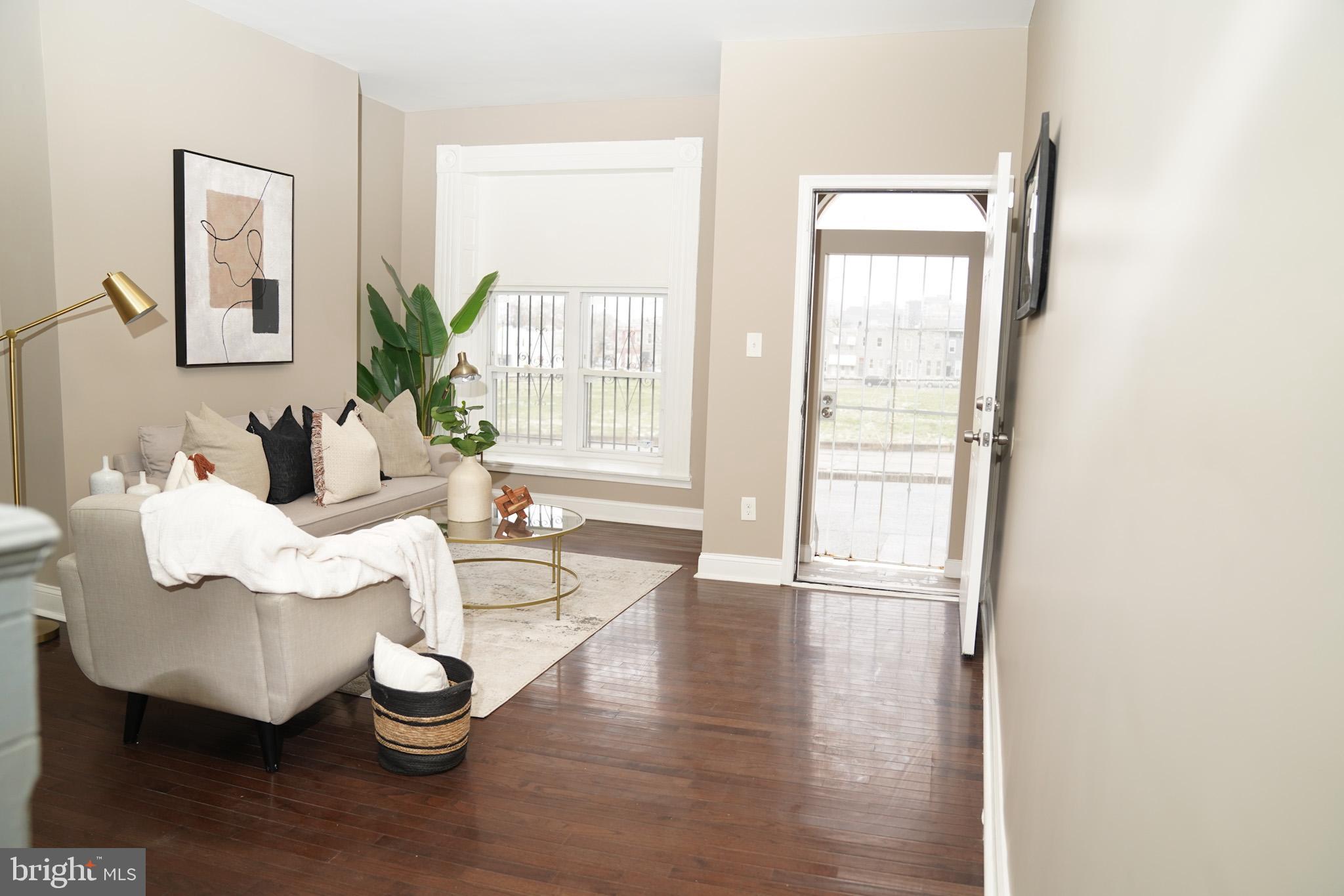 HOPKINS - Residential