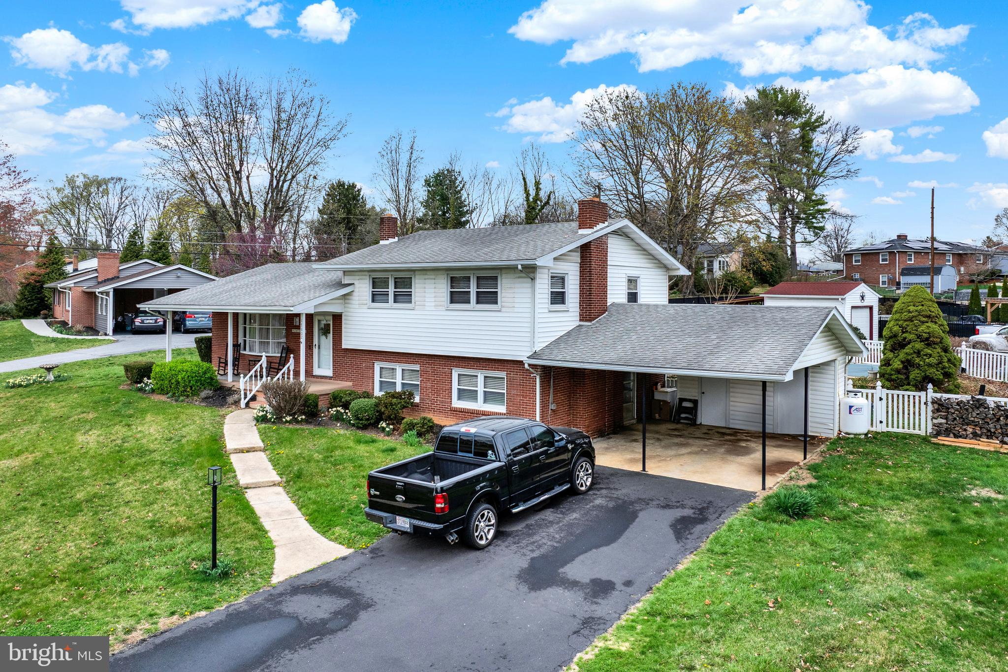 OAK RIDGE - Residential