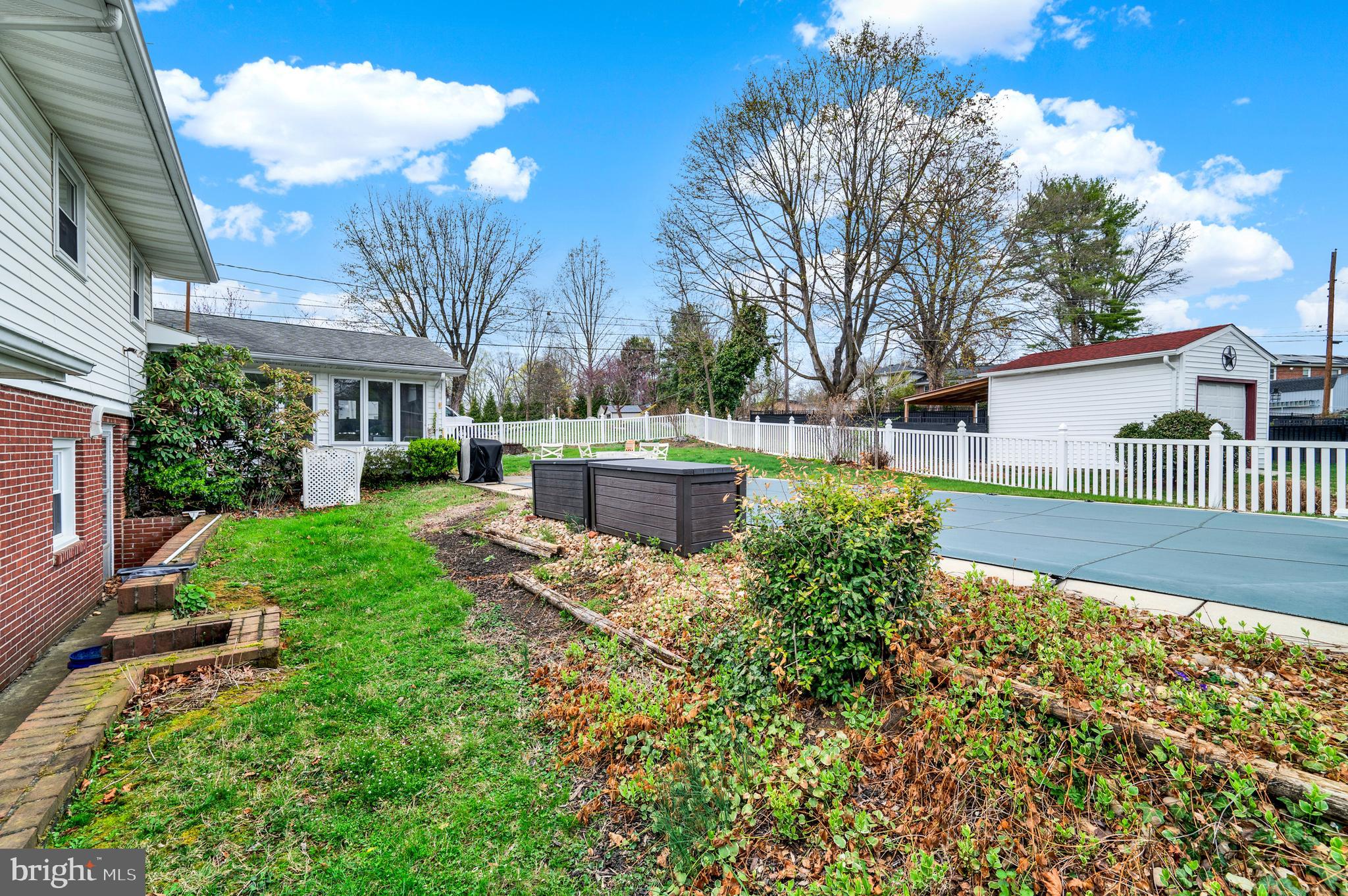 OAK RIDGE - Residential