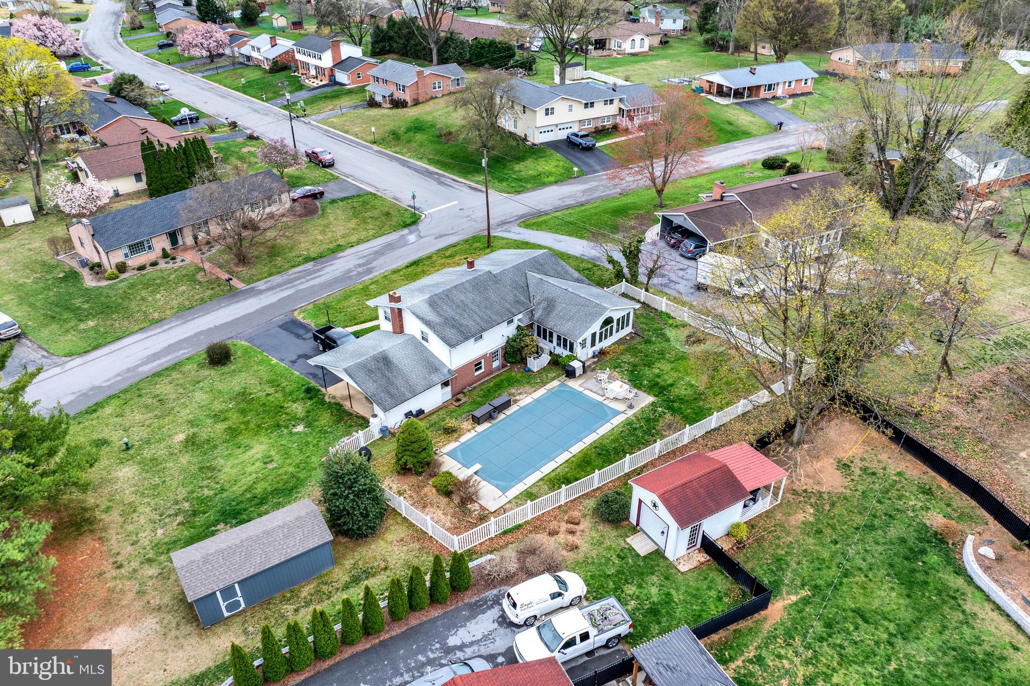 OAK RIDGE - Residential