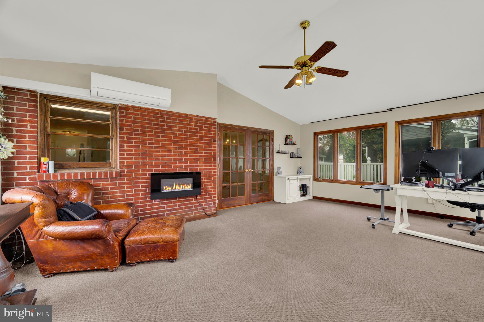 OAK RIDGE - Residential