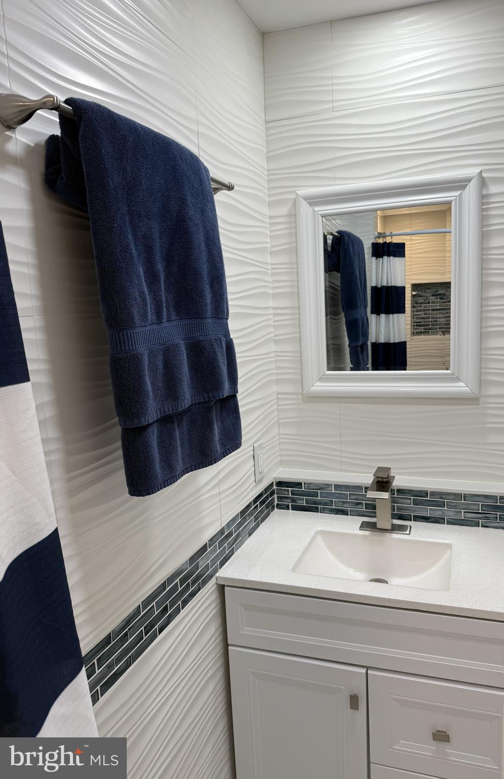 LAUREL HILLS - Residential