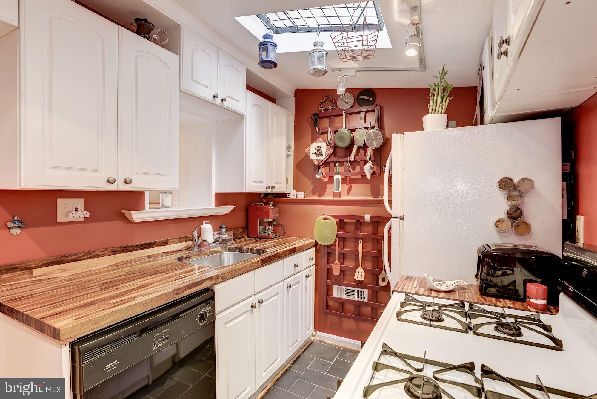 FEDERAL HILL HISTORIC DISTRICT - Residential Lease