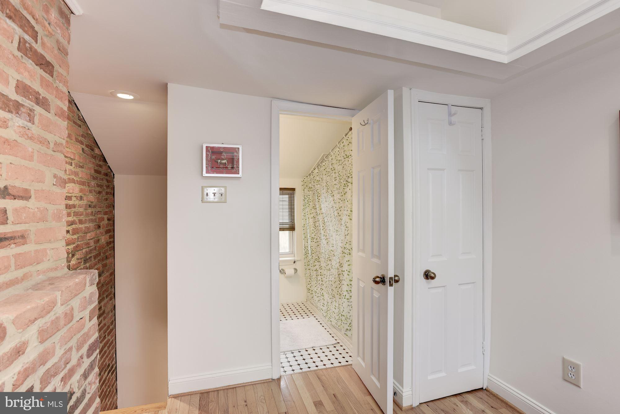 FEDERAL HILL HISTORIC DISTRICT - Residential Lease