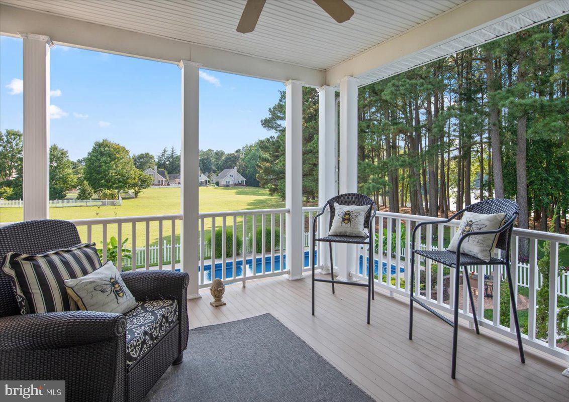 MEADOWS NEIGHBORHOOD - Residential