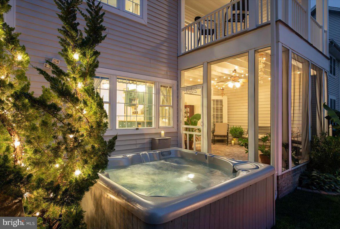 MEADOWS NEIGHBORHOOD - Residential