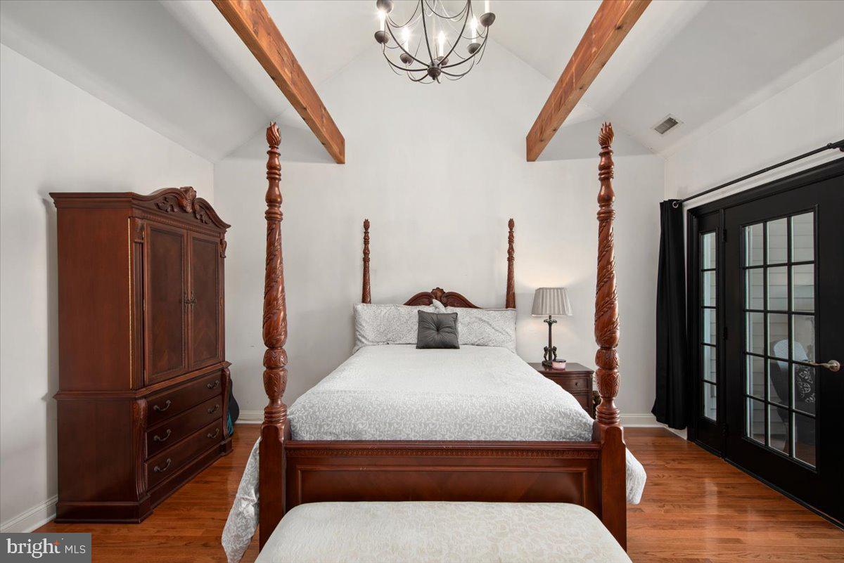 MEADOWS NEIGHBORHOOD - Residential