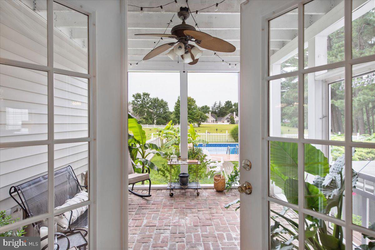 MEADOWS NEIGHBORHOOD - Residential