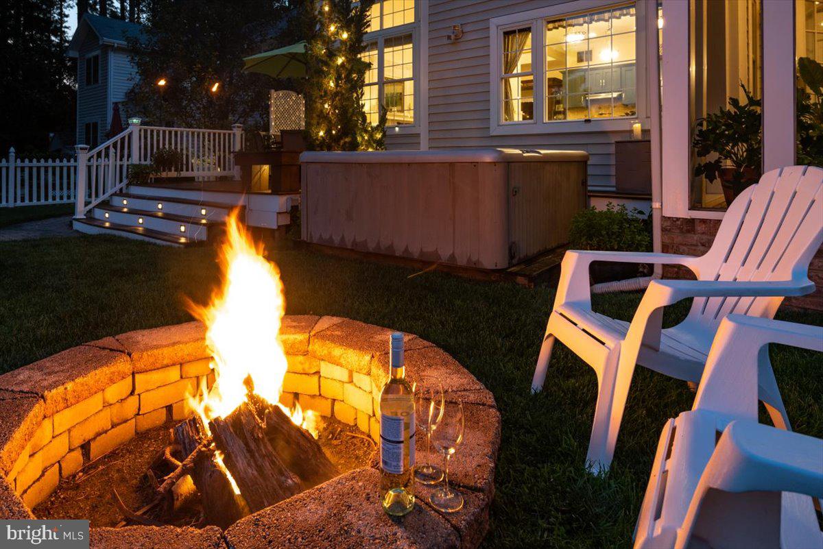 MEADOWS NEIGHBORHOOD - Residential