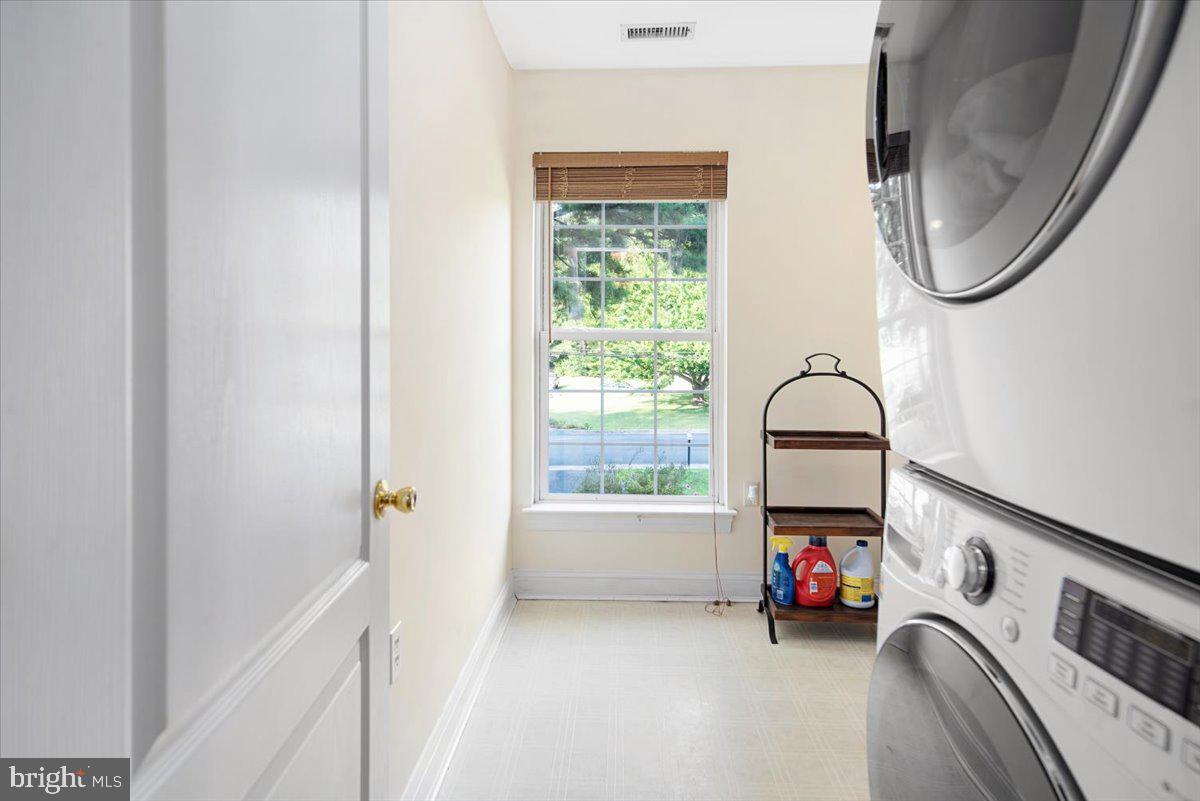 MEADOWS NEIGHBORHOOD - Residential