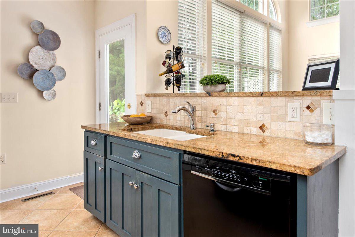 MEADOWS NEIGHBORHOOD - Residential