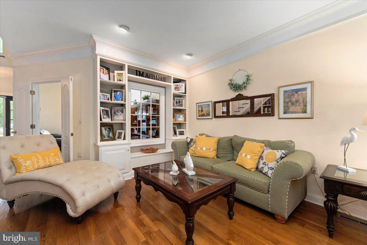 MEADOWS NEIGHBORHOOD - Residential