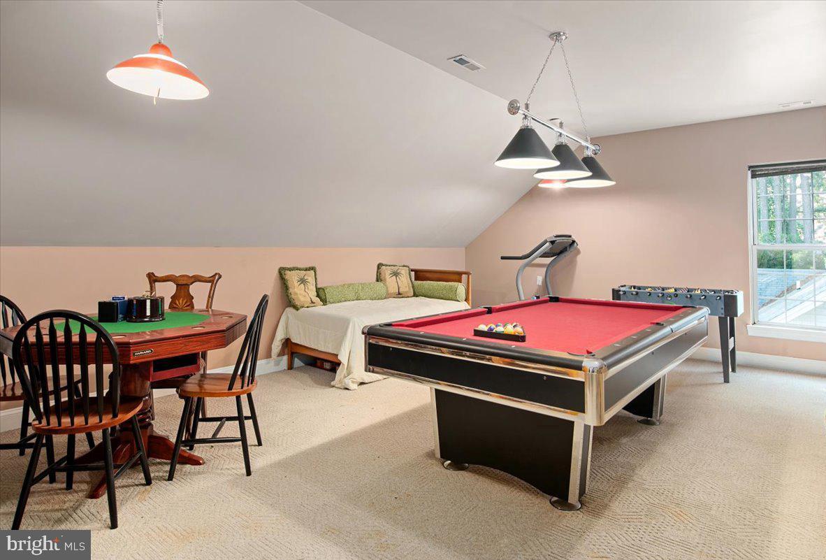 MEADOWS NEIGHBORHOOD - Residential