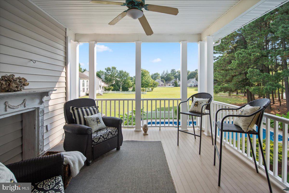 MEADOWS NEIGHBORHOOD - Residential