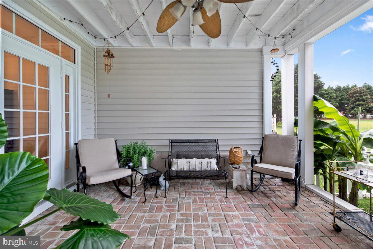 MEADOWS NEIGHBORHOOD - Residential