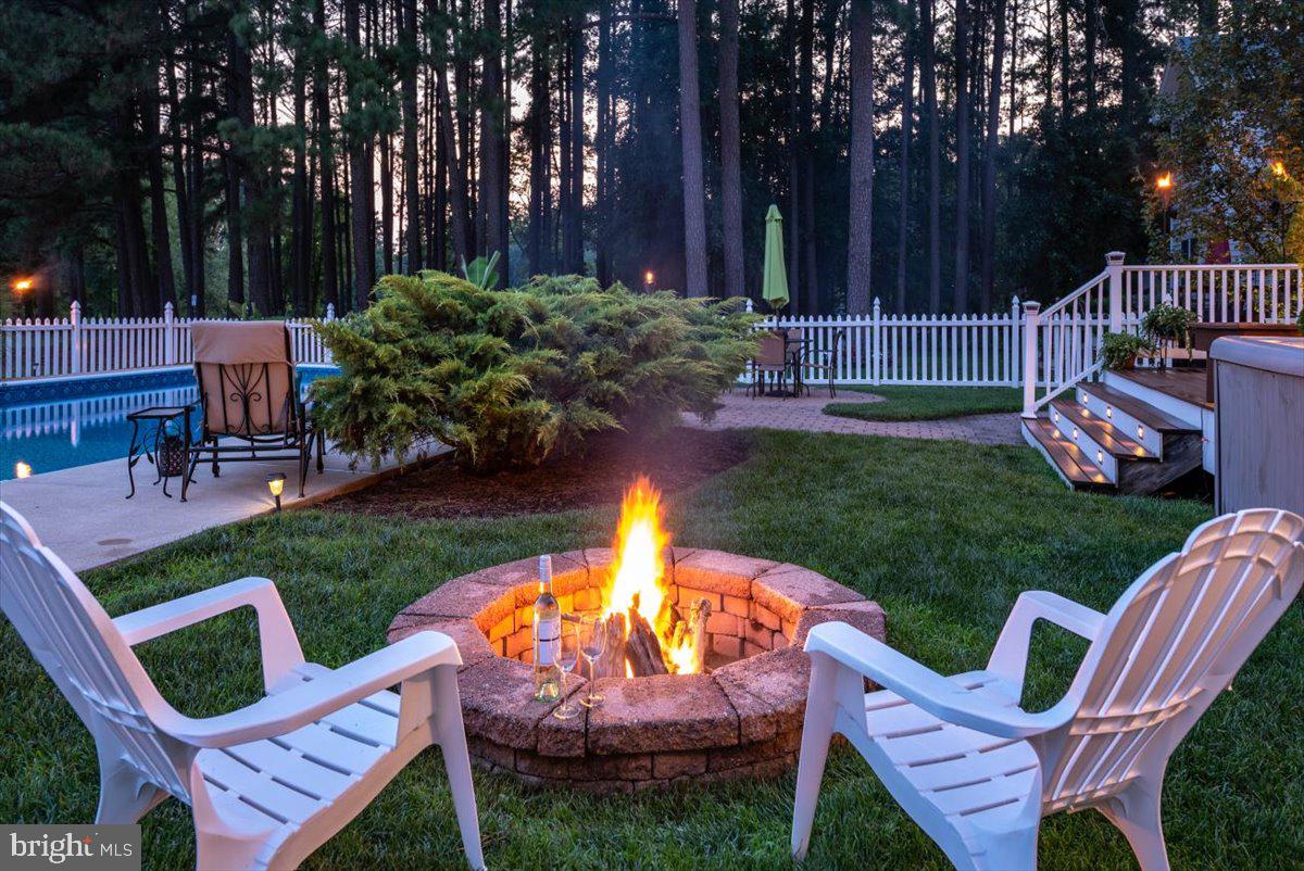 MEADOWS NEIGHBORHOOD - Residential