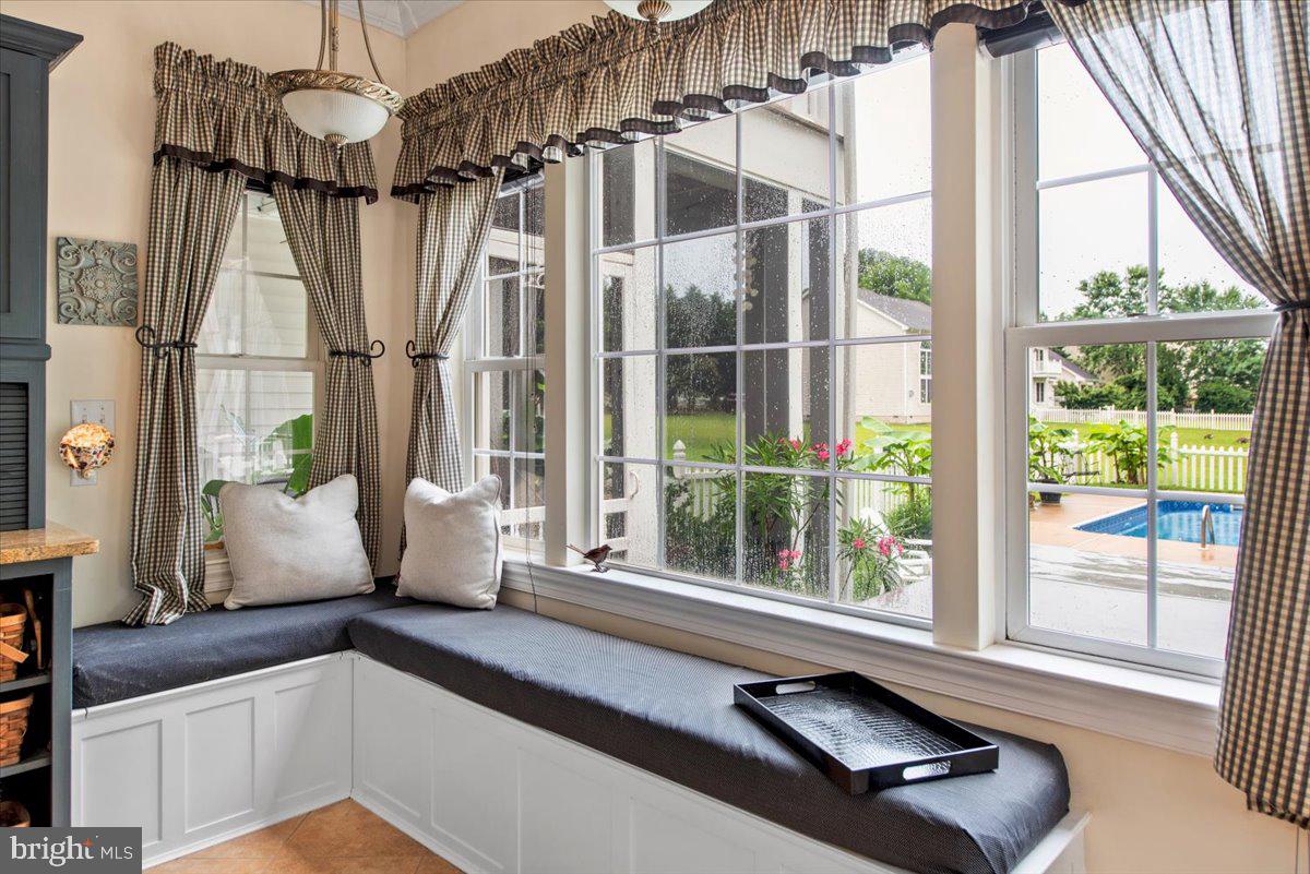 MEADOWS NEIGHBORHOOD - Residential