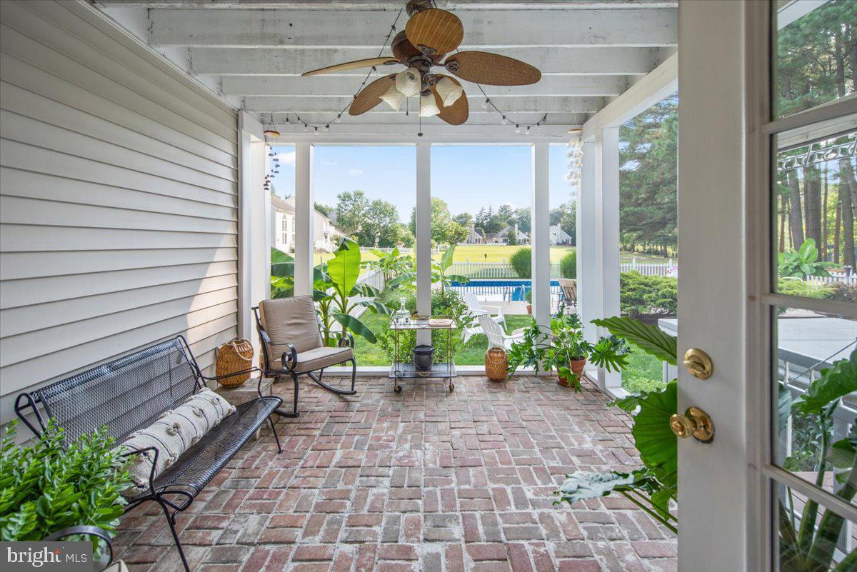 MEADOWS NEIGHBORHOOD - Residential