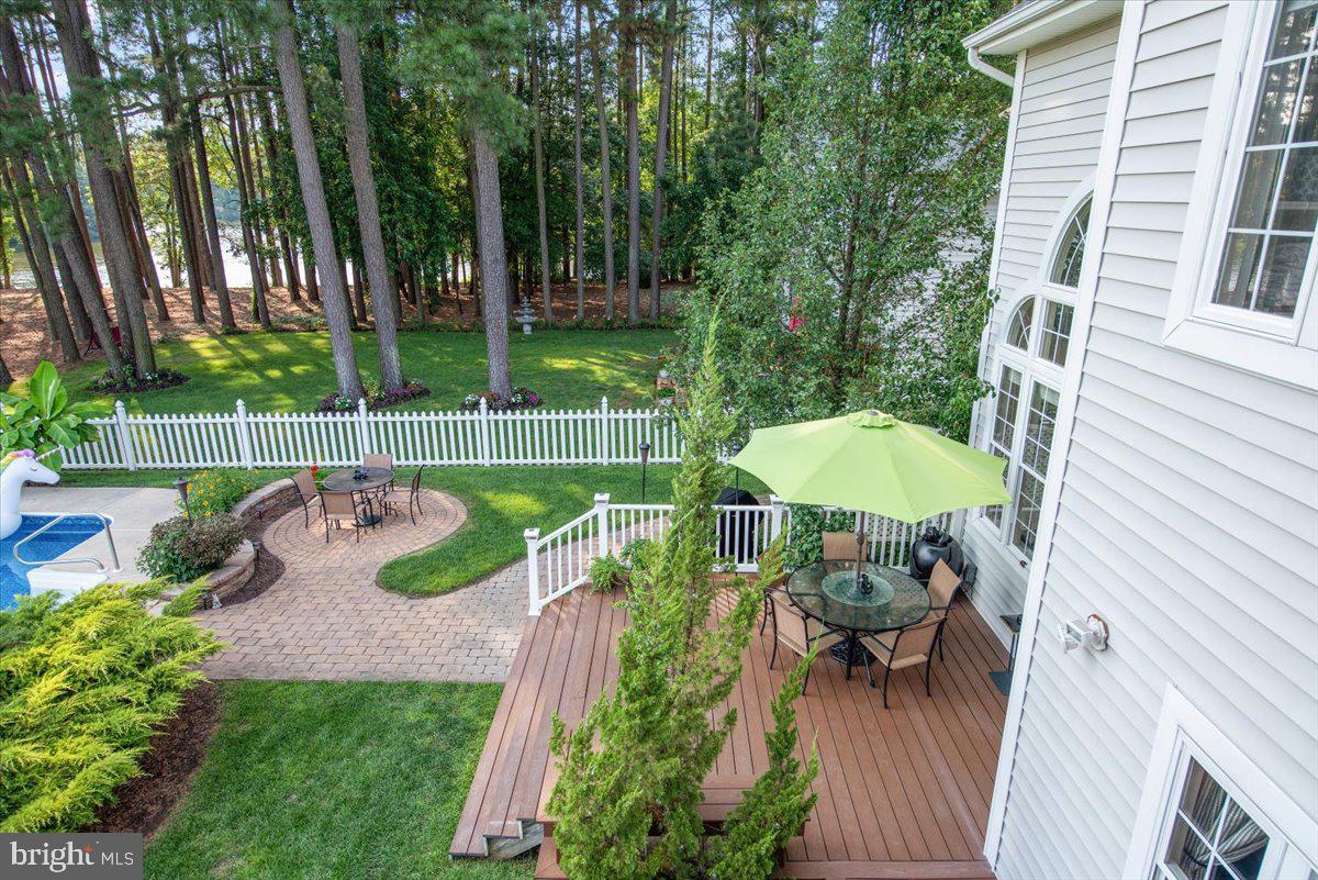 MEADOWS NEIGHBORHOOD - Residential