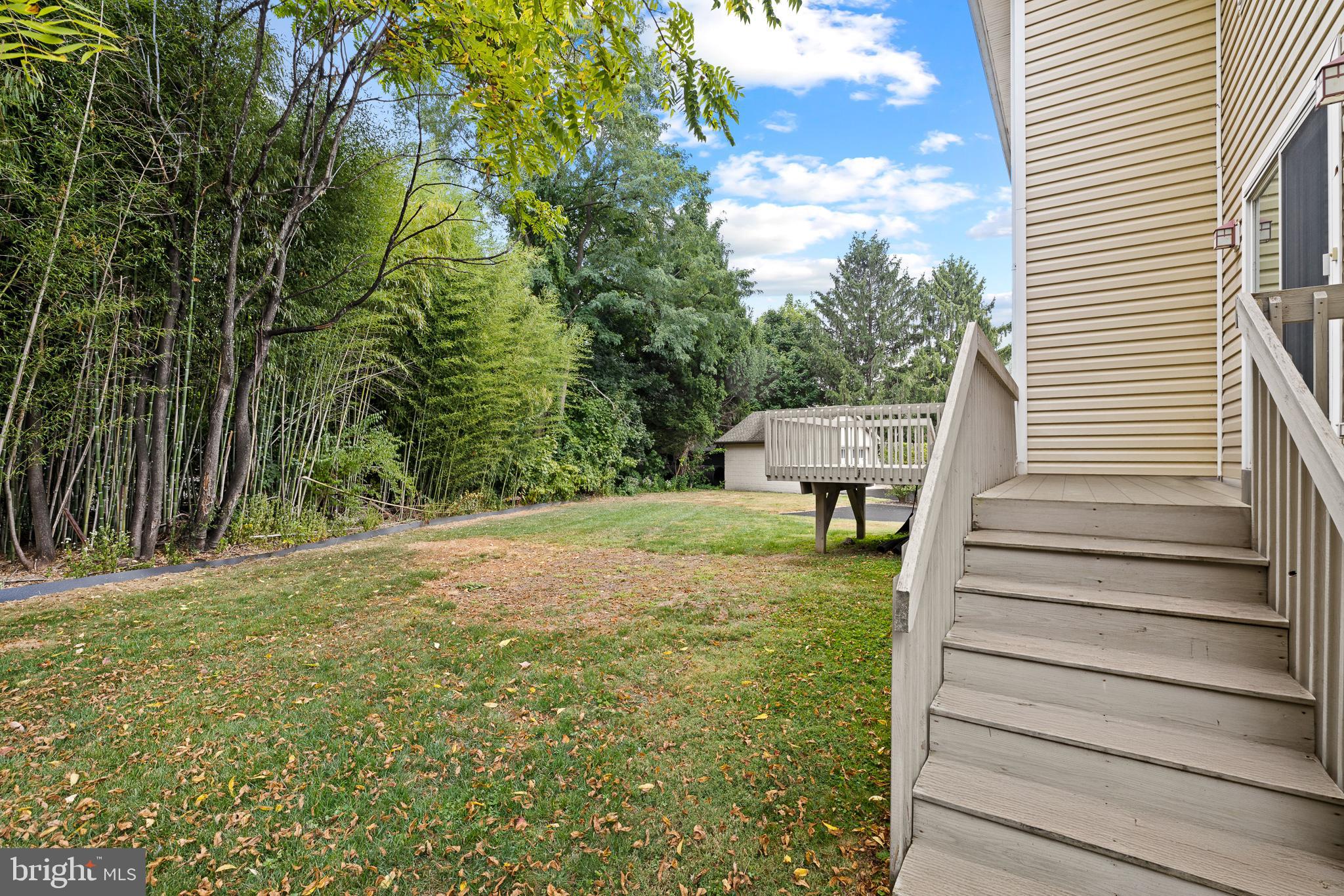 WAYNEWOODS - Residential