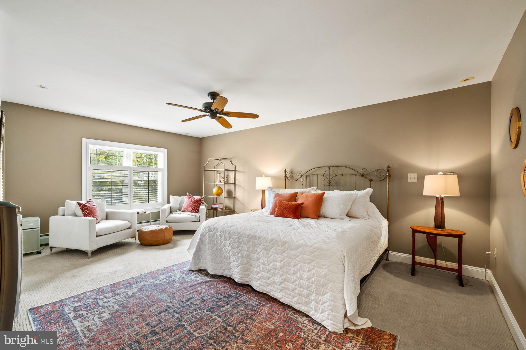 WAYNEWOODS - Residential