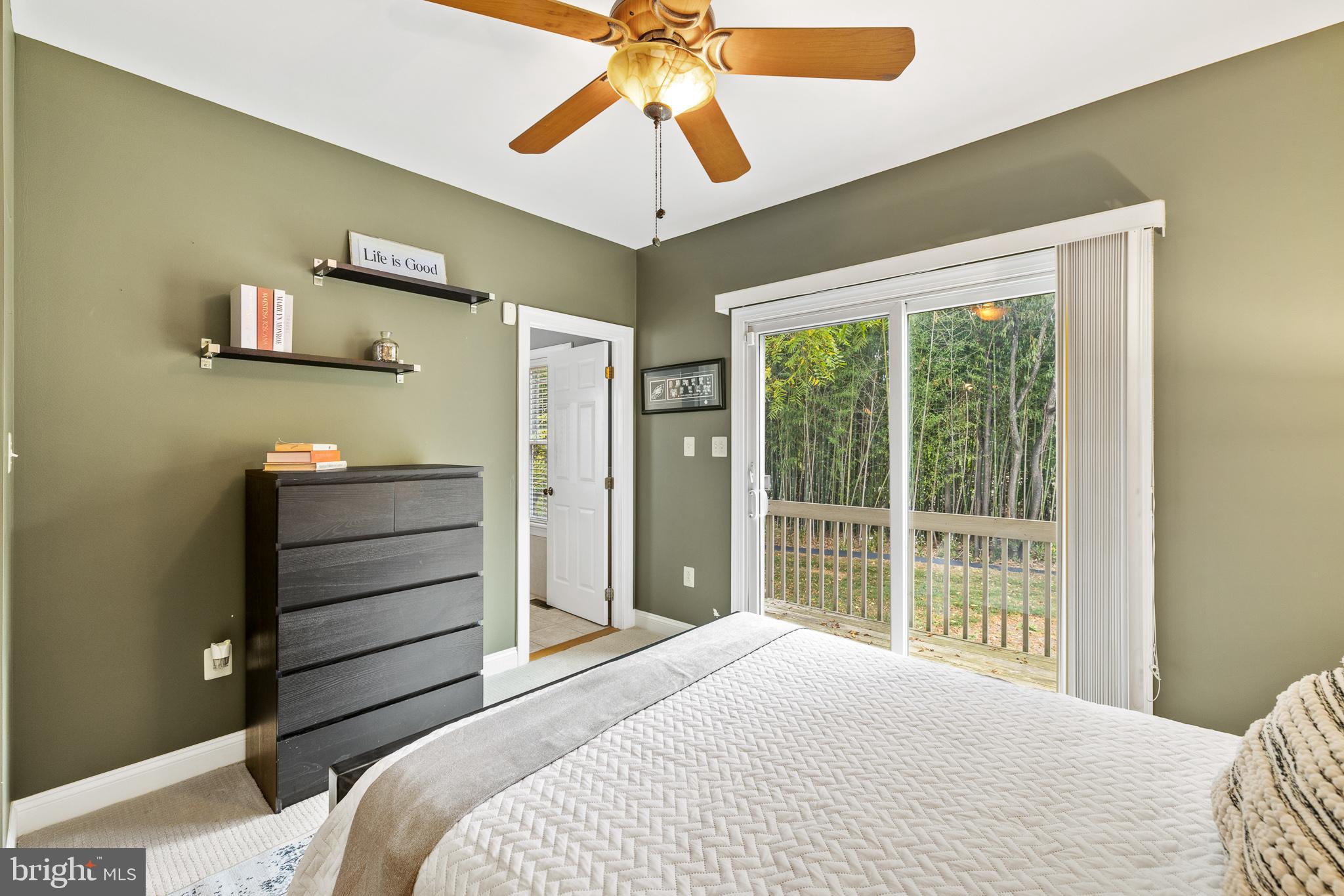 WAYNEWOODS - Residential