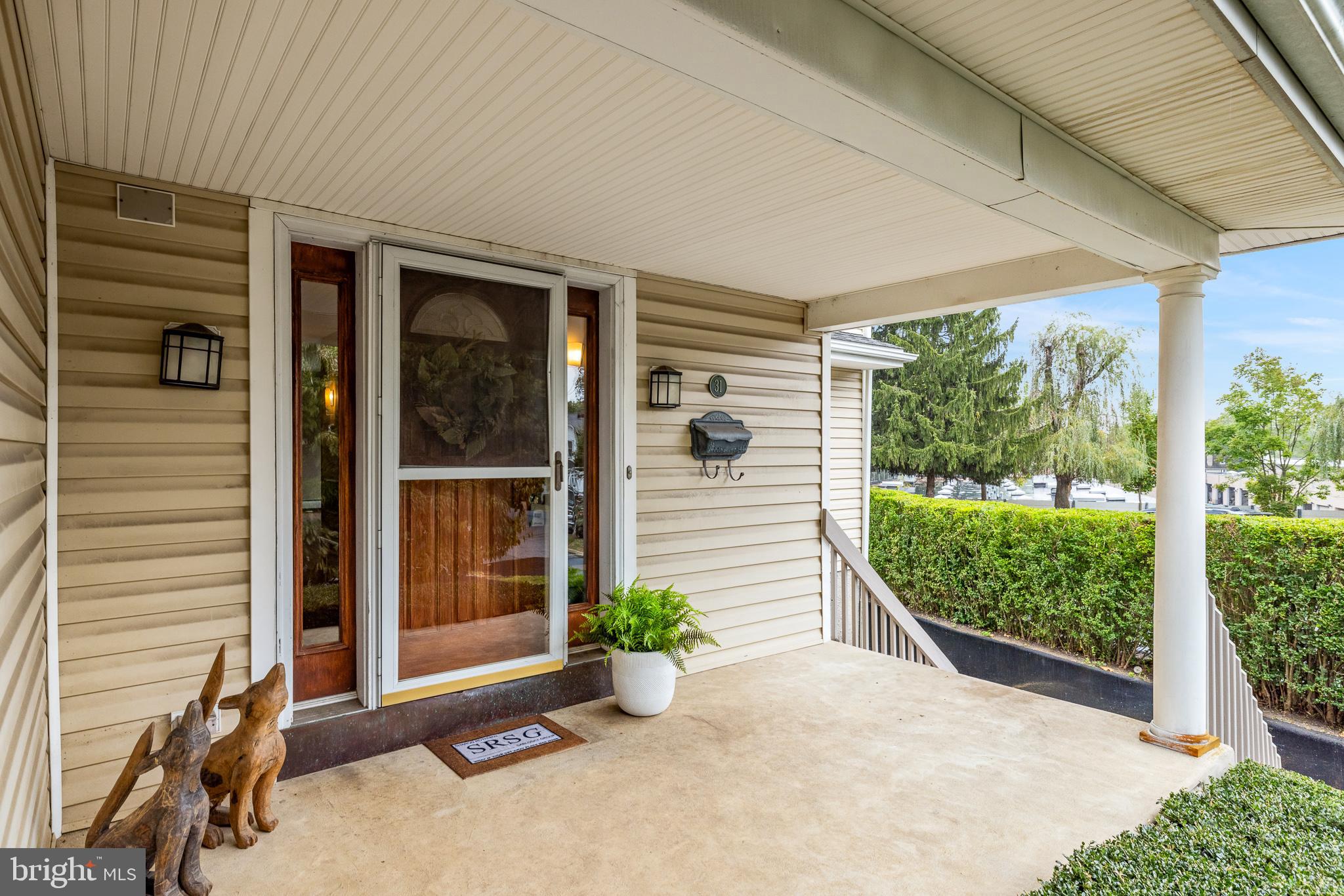 WAYNEWOODS - Residential