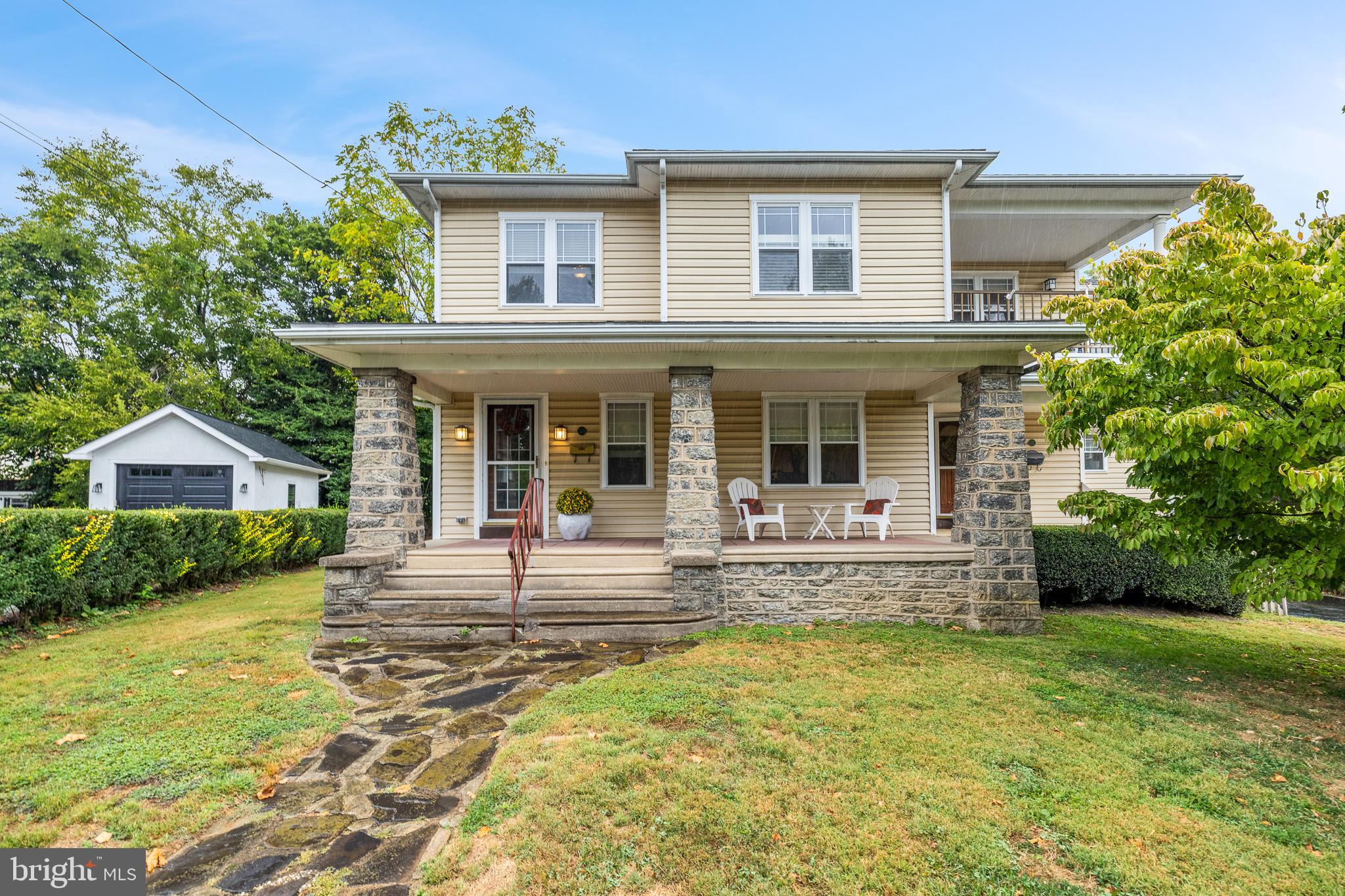 WAYNEWOODS - Residential