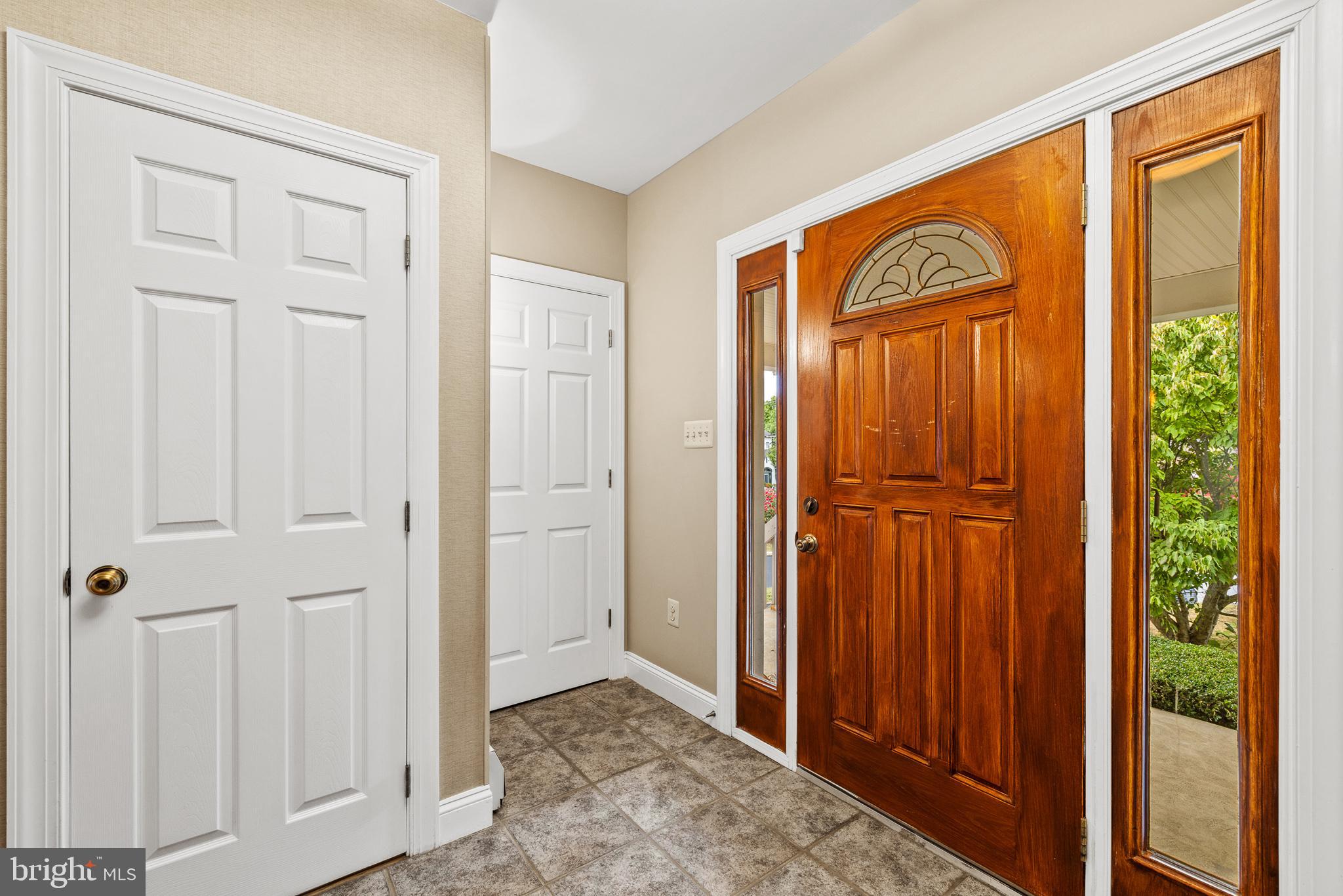 WAYNEWOODS - Residential