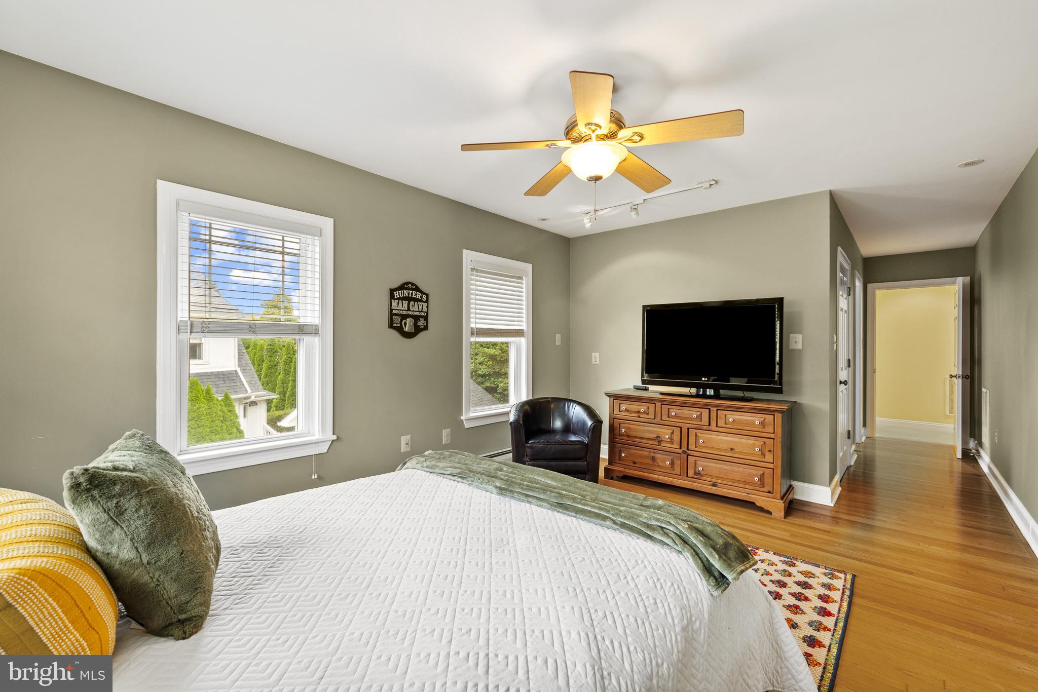 WAYNEWOODS - Residential