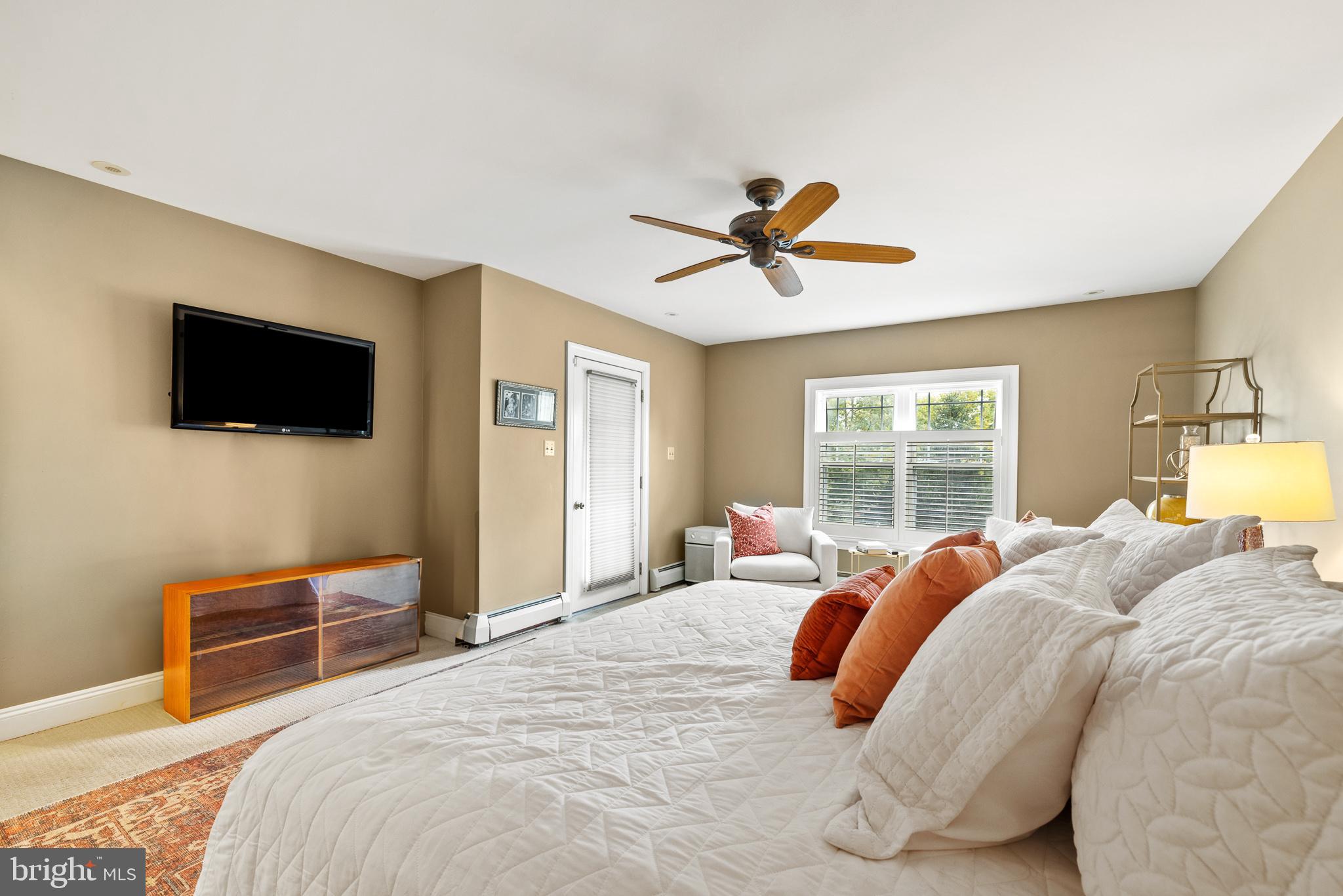 WAYNEWOODS - Residential