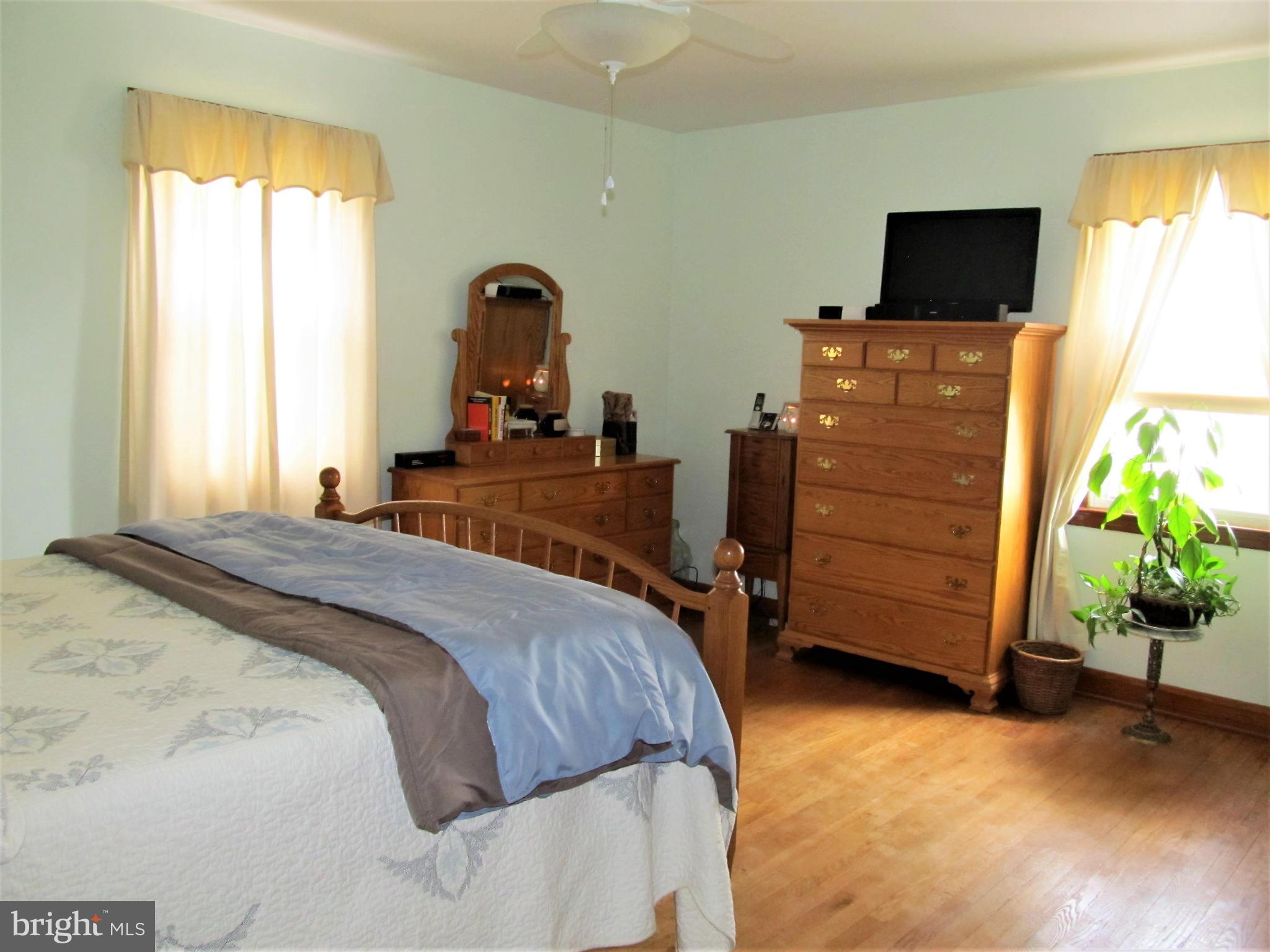 EAST LINTHICUM HEIGHTS - Residential