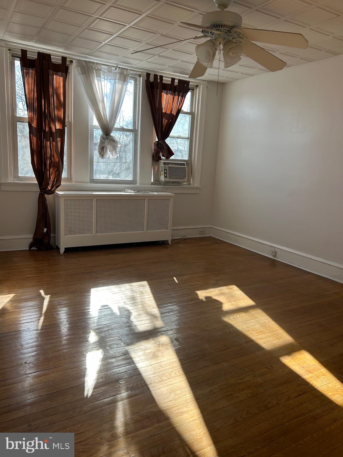 MAYFAIR (WEST) - Residential