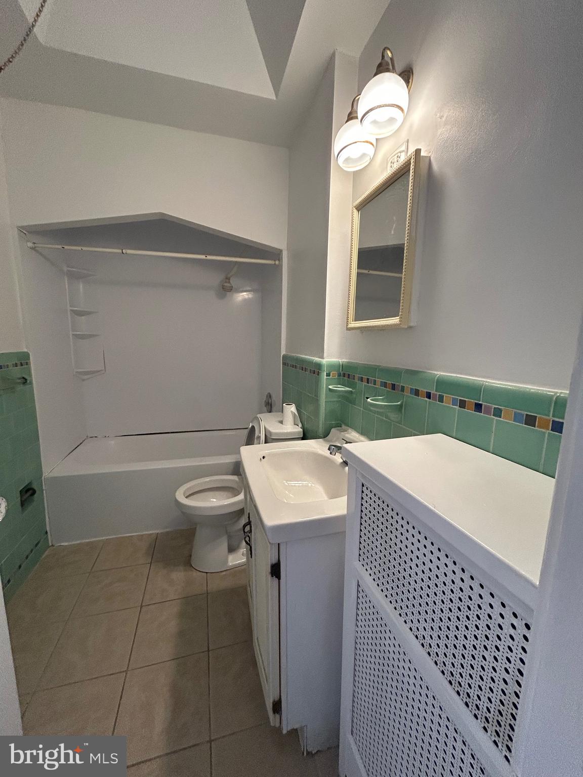 MAYFAIR (WEST) - Residential