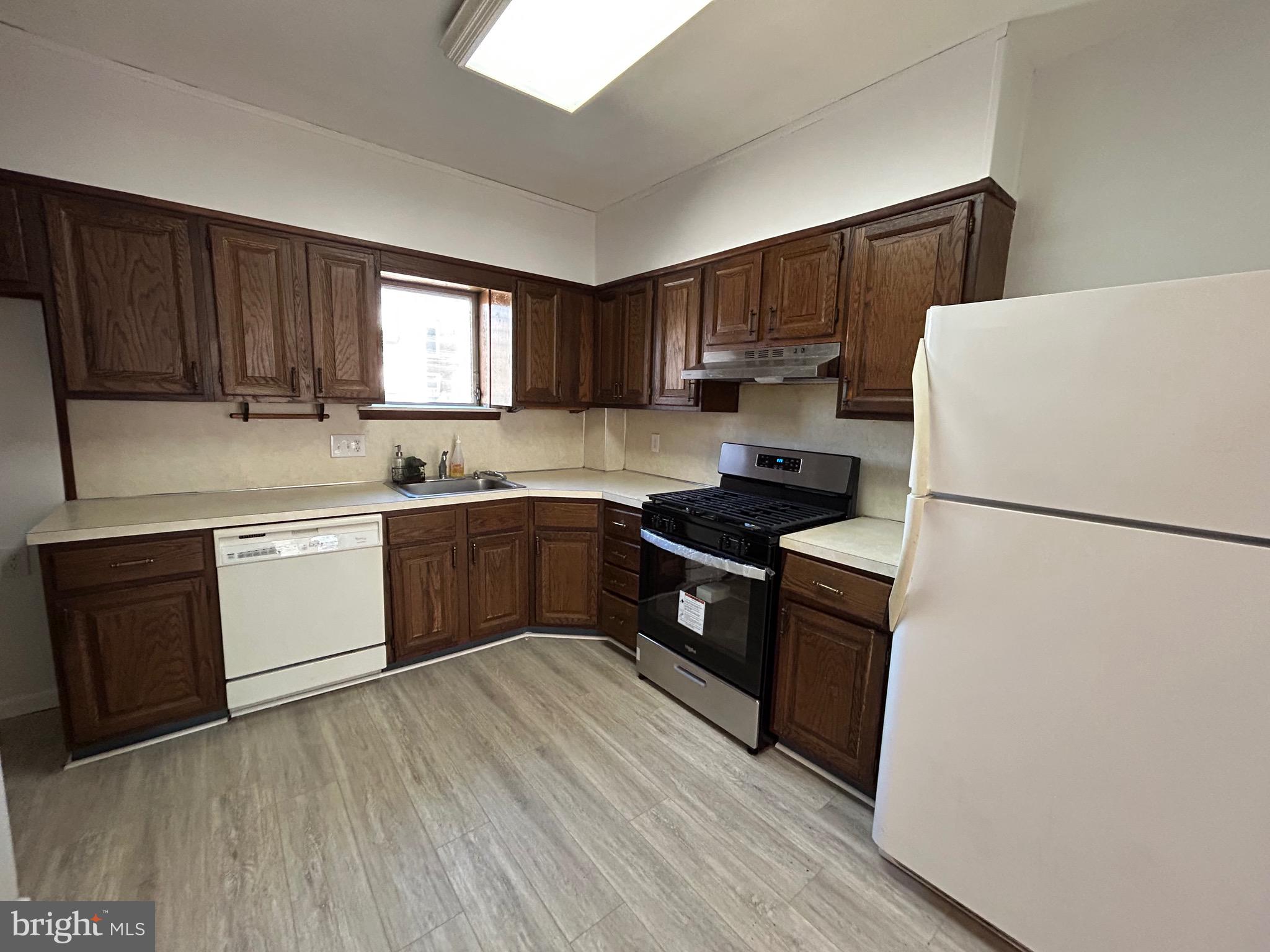 MAYFAIR (WEST) - Residential