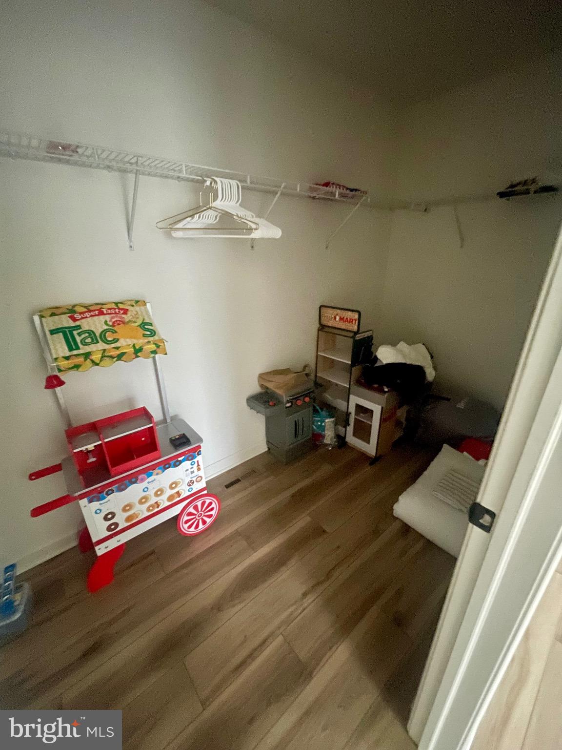 SAND SPRINGS - Residential