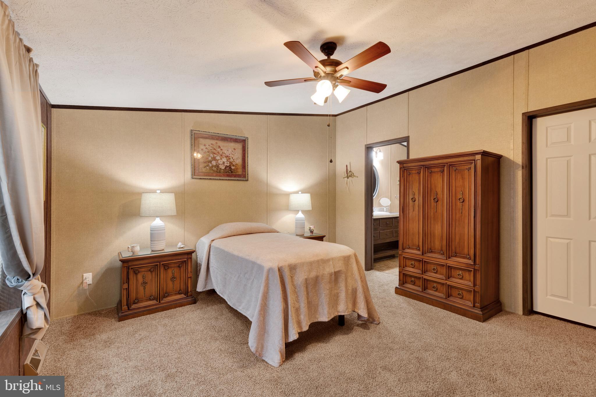 TRIPLE J MHP - Residential