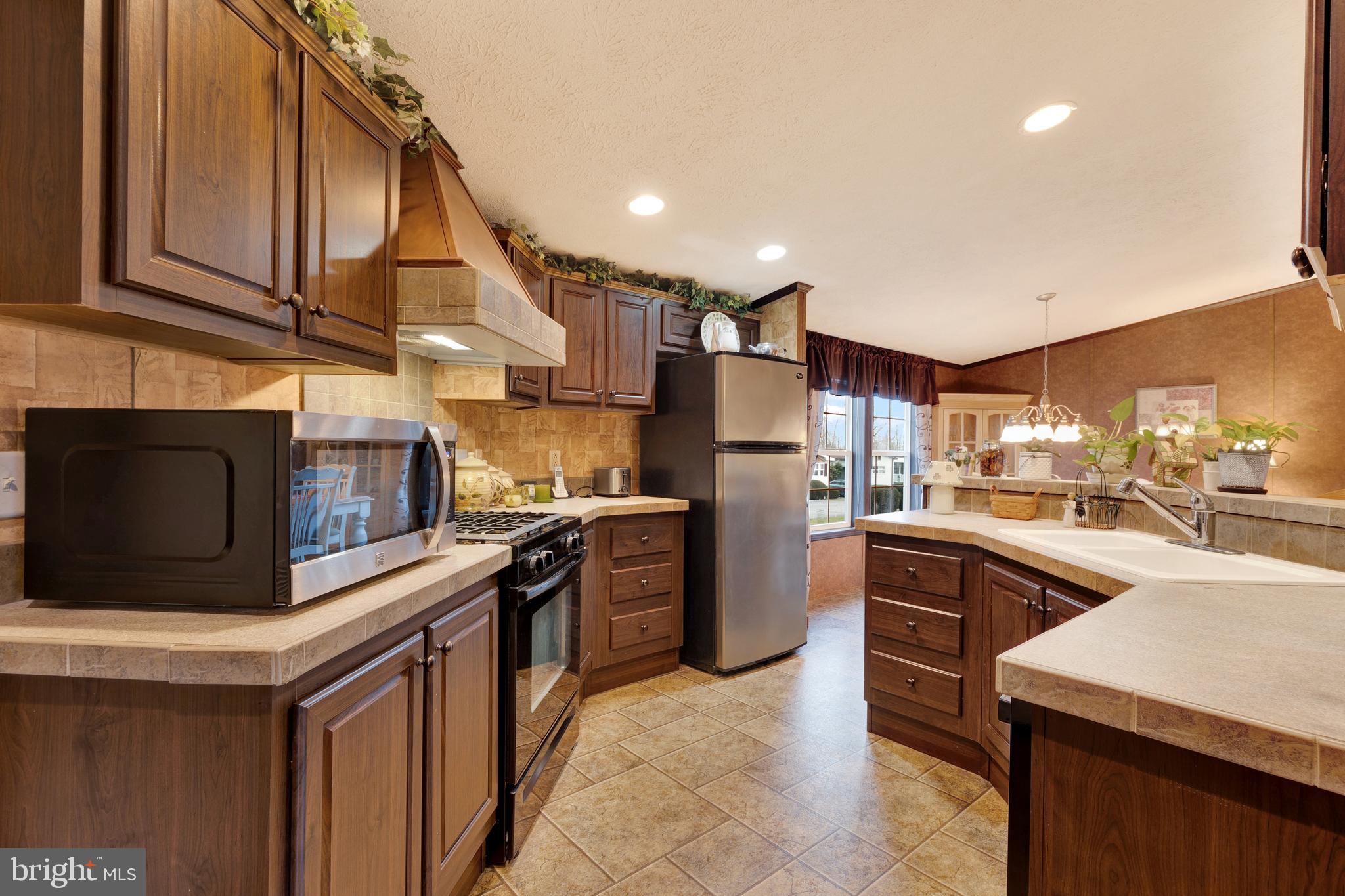 TRIPLE J MHP - Residential