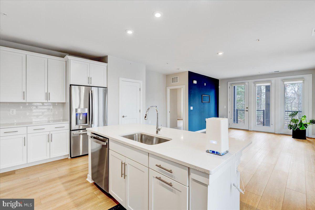 TALL OAKS - Residential Lease