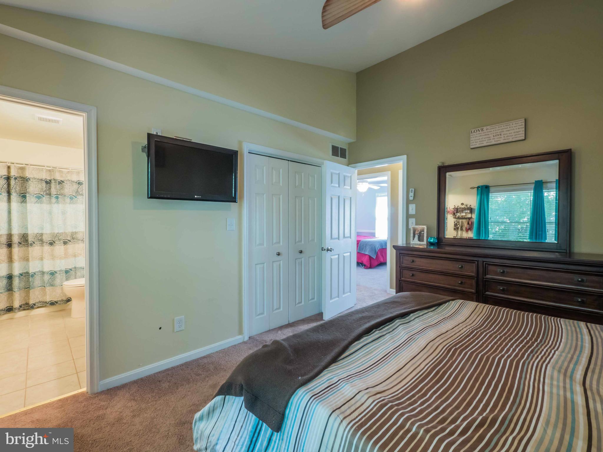 AVALON SHORES - Residential