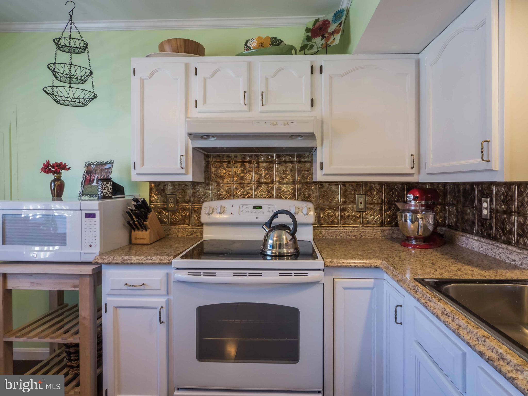 AVALON SHORES - Residential