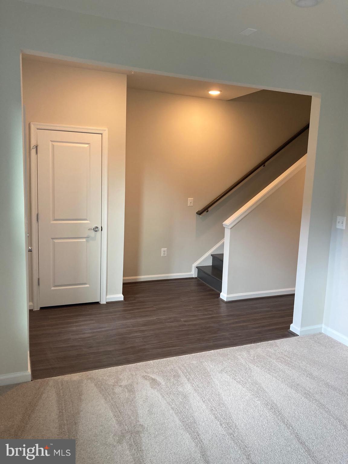 LAUREL - Residential Lease