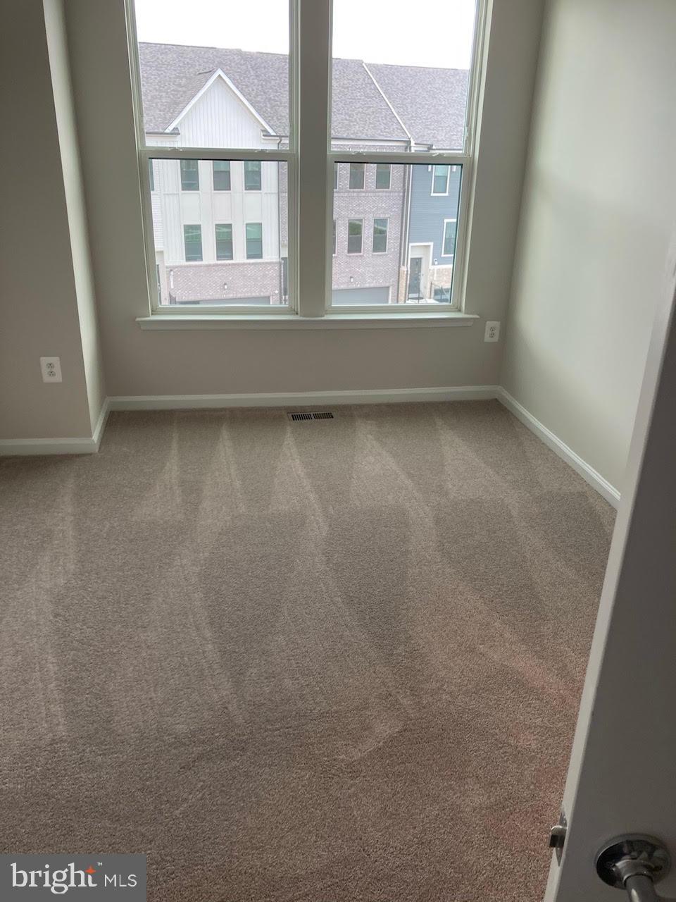 LAUREL - Residential Lease