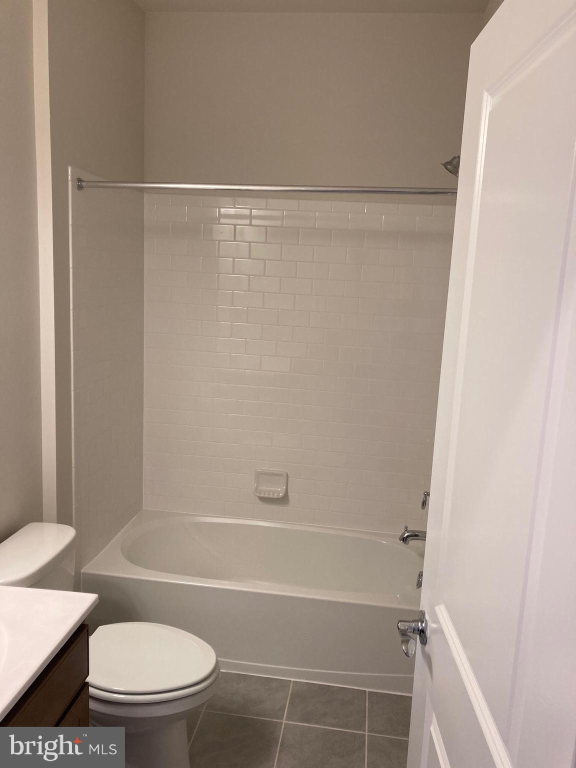 LAUREL - Residential Lease