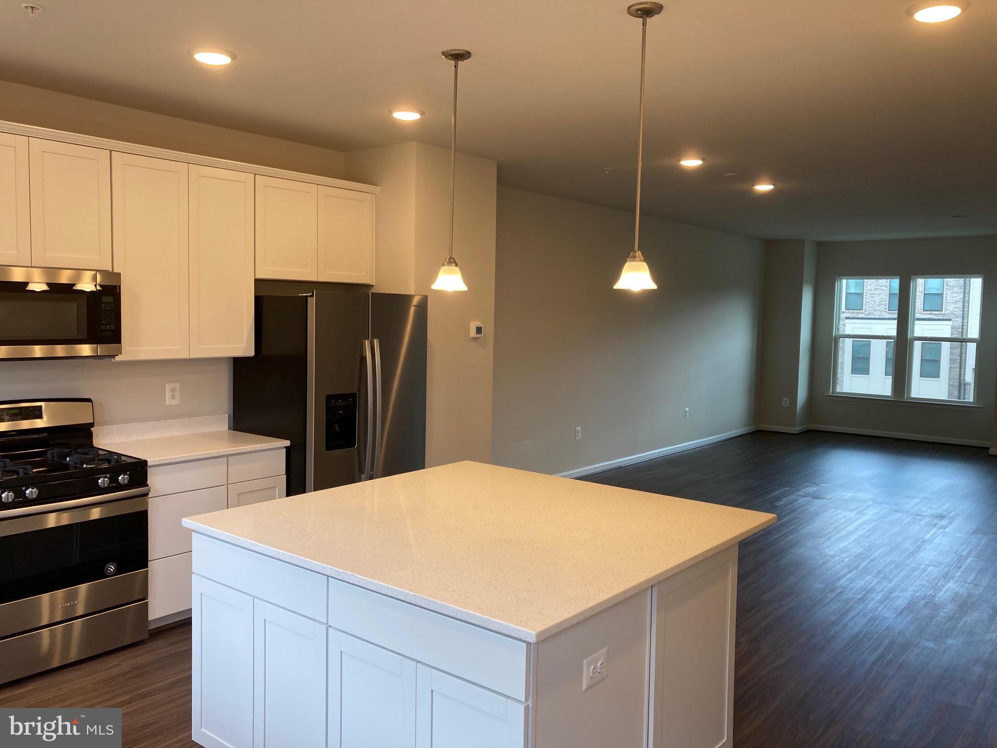 LAUREL - Residential Lease