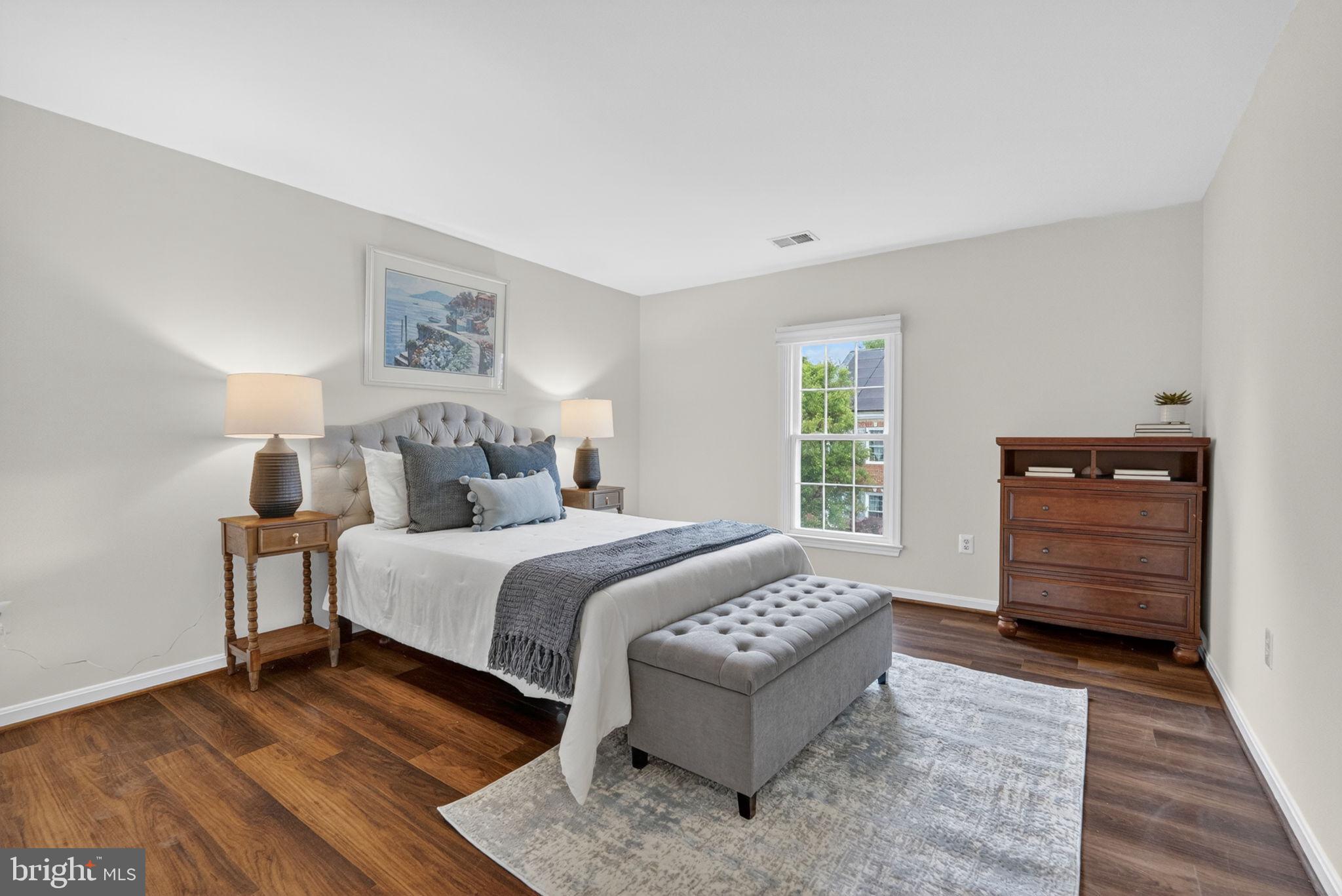 WILLOW PONDS - Residential