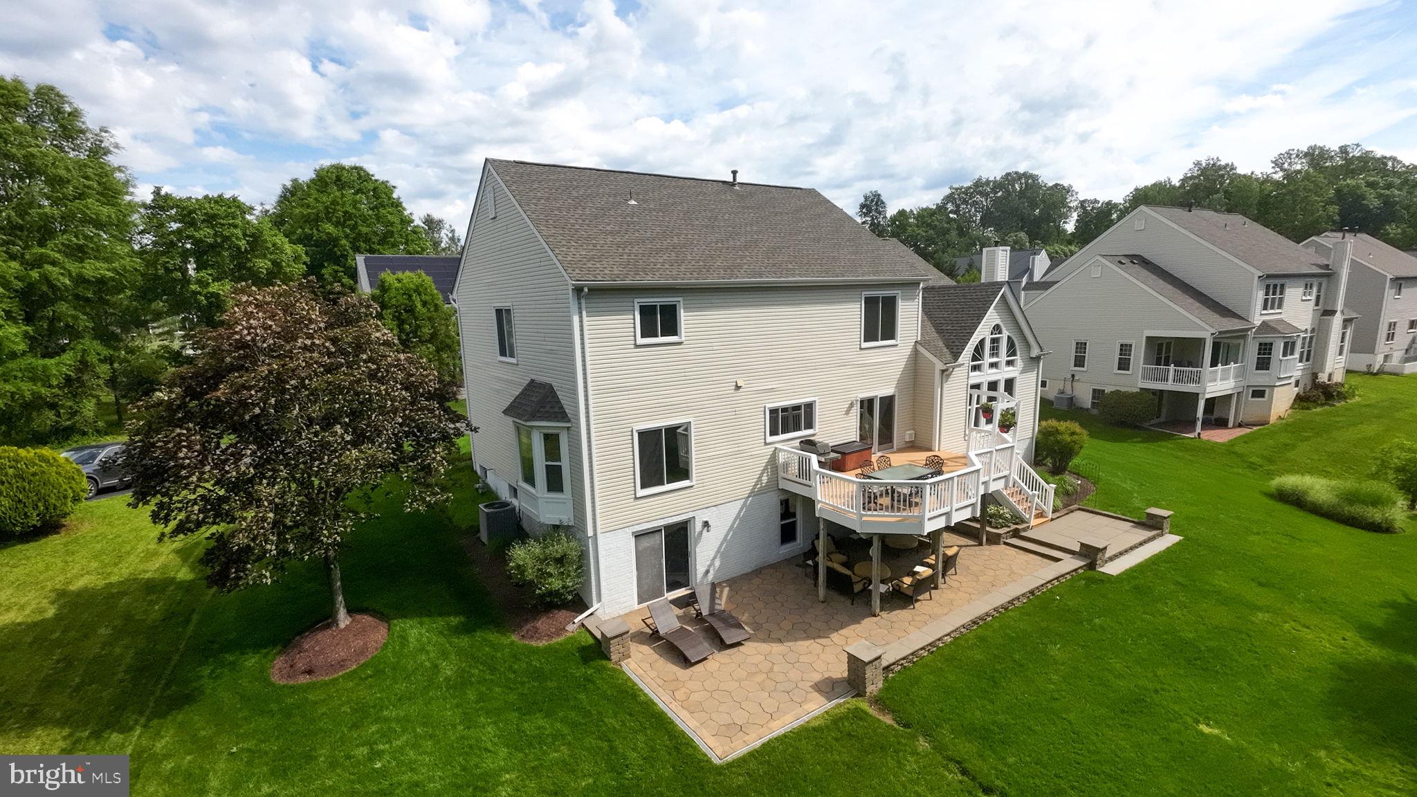 WILLOW PONDS - Residential
