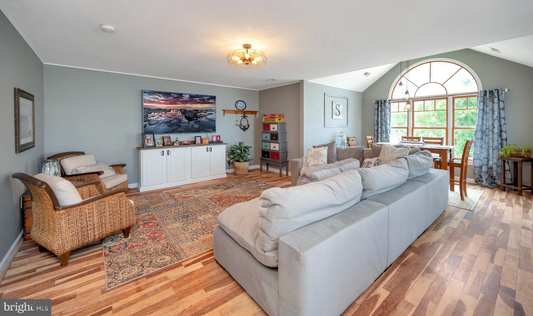 FAIRVIEW  BEACH - Residential