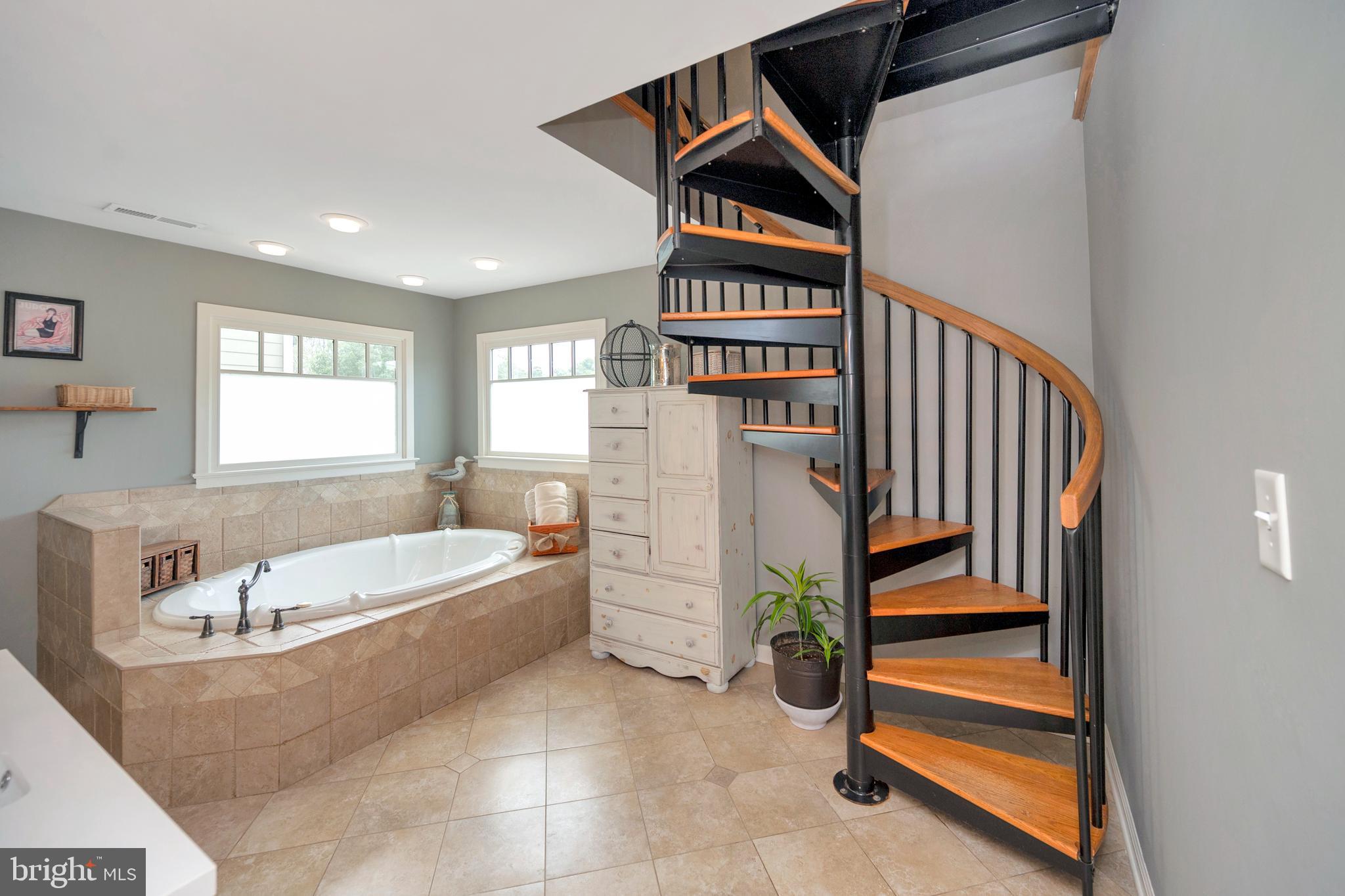 FAIRVIEW  BEACH - Residential