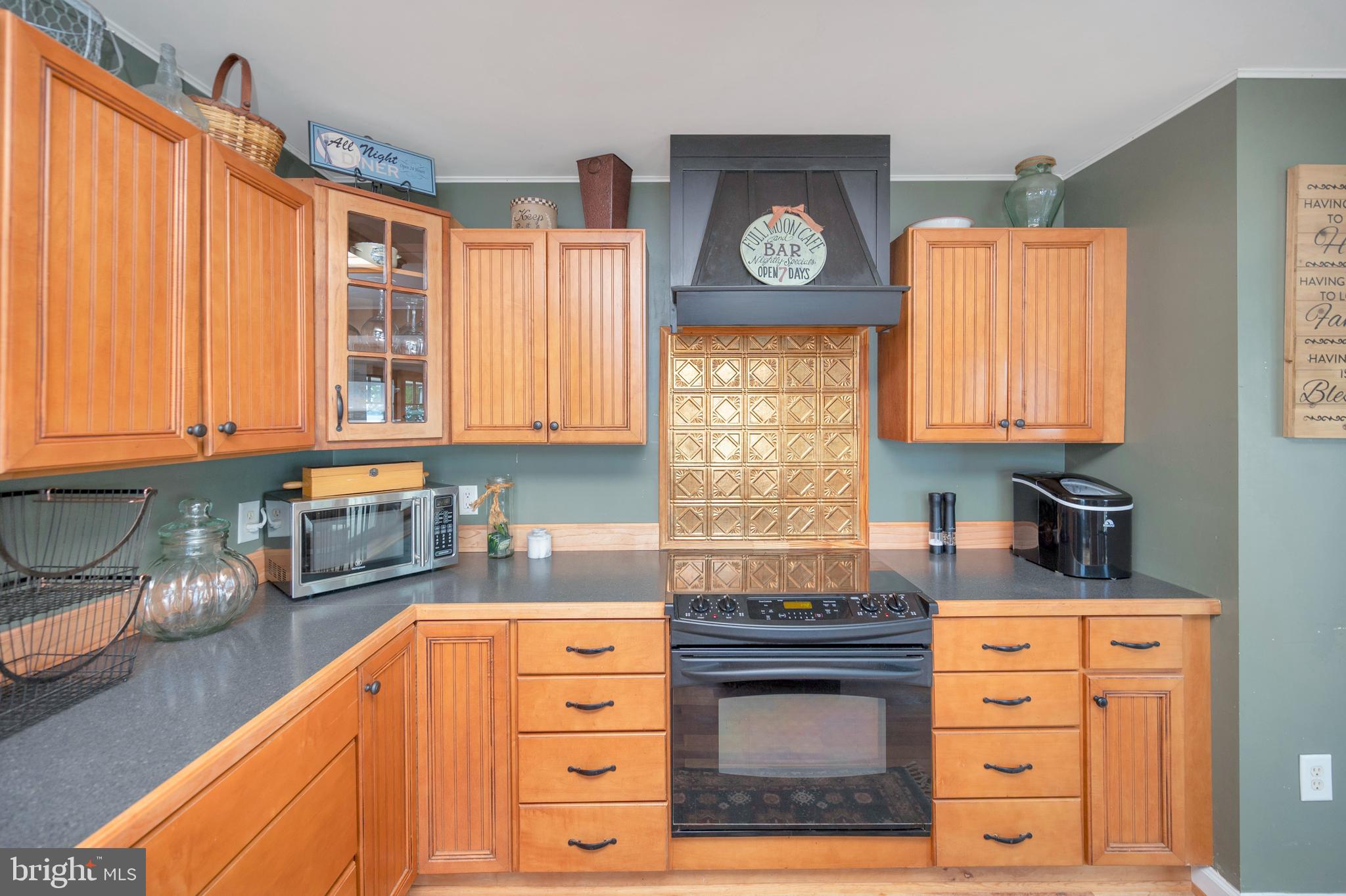 FAIRVIEW  BEACH - Residential